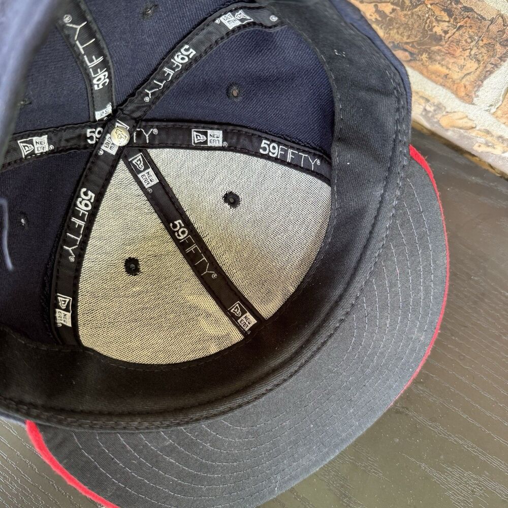 Atlanta Braves Hat Cap New Era Size‎ 7 Fitted. 59Fifty. Navy and Red - Picture 5 of 6